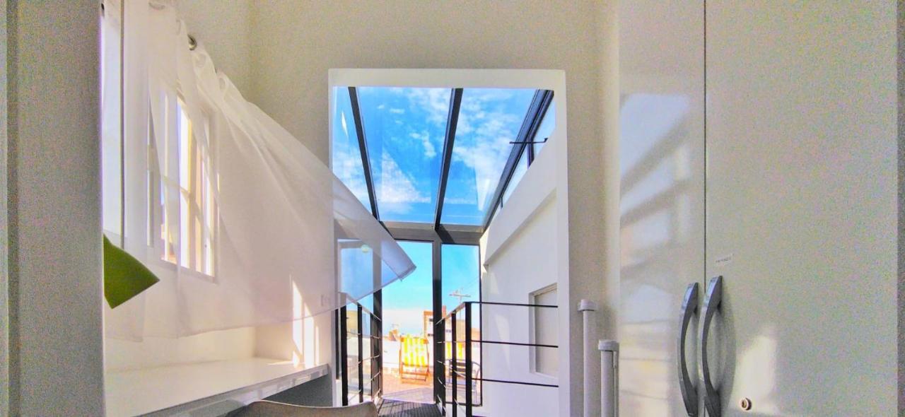 モンテビデオ House With Large Terrace, Jacuzzi And Gated Parking For One Carヴィラ エクステリア 写真