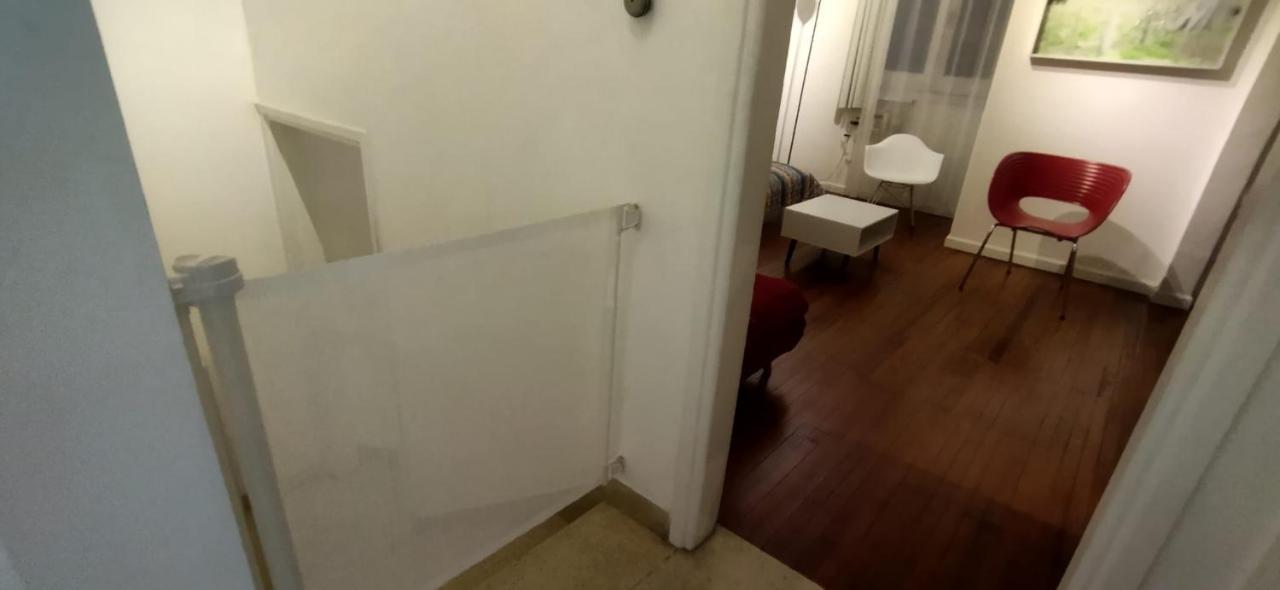 モンテビデオ House With Large Terrace, Jacuzzi And Gated Parking For One Carヴィラ エクステリア 写真